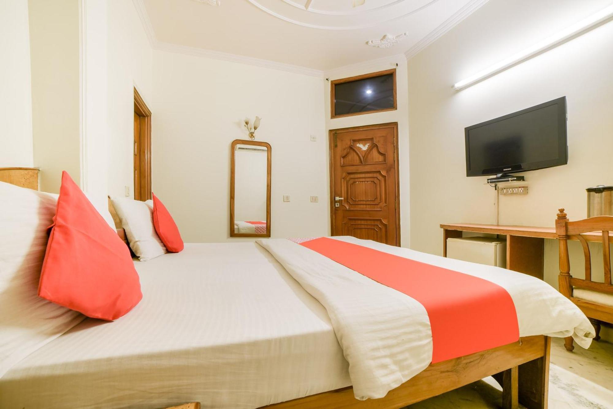 Super Hotel O Blue Sapphire Delhi Neu-Delhi Exterior foto